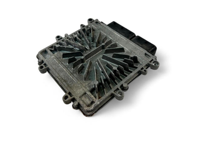 Блок управления двигателем Блок управления 30785100AB, 0281012765   Volvo V70