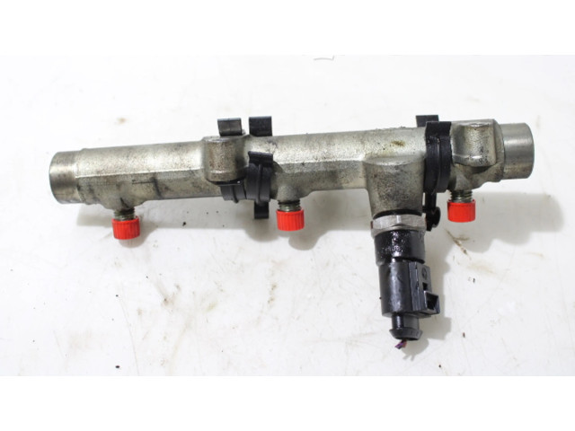 Топливная рампа    Volkswagen Phaeton   для двигателя BMK