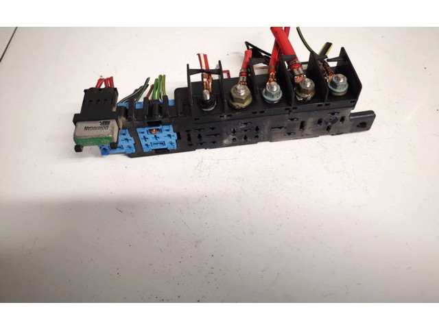 Блок предохранителей 8l0941822, 896081000 Audi A3 S3 8L