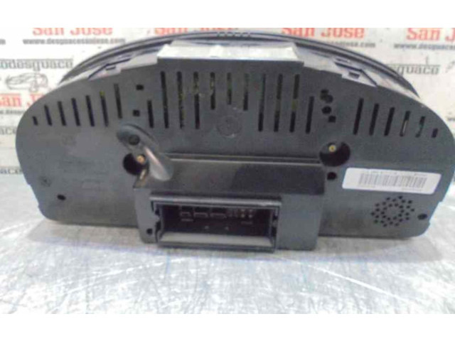 Панель приборов Volkswagen Caddy