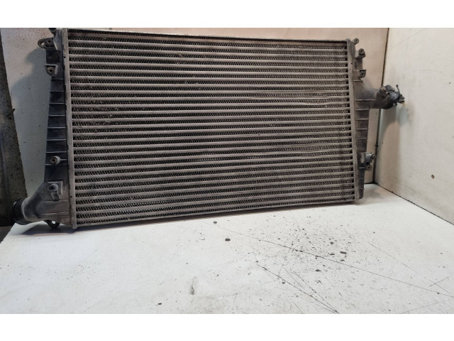 Интеркулер  4B0145805A   Audi A6 S6 C5 4B 