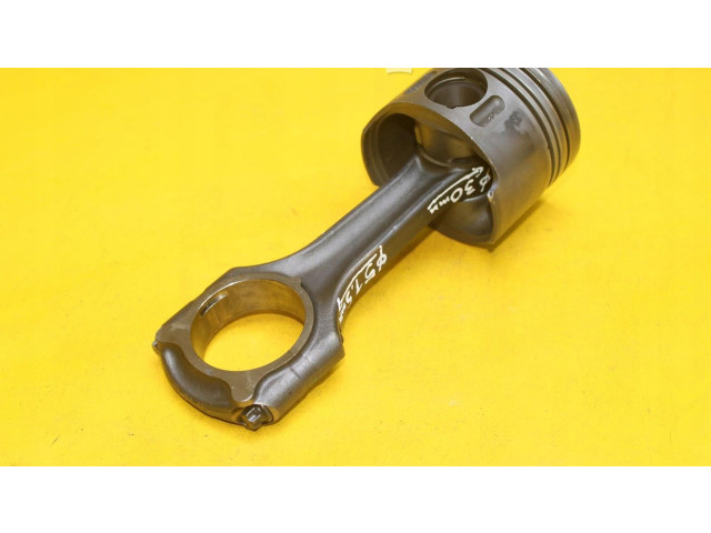 Píst Mercedes-Benz E W211