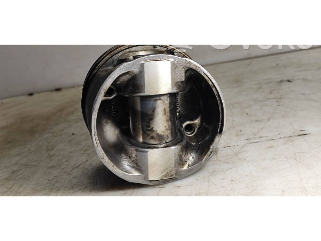 Поршень 4N14 M174 Mitsubishi Outlander