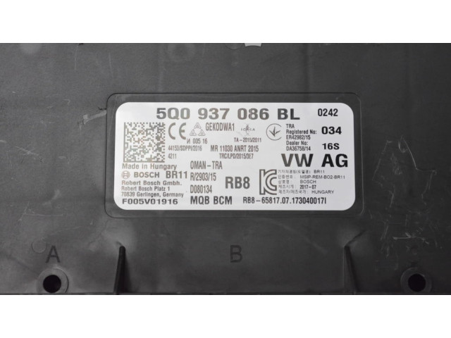 Комфортный модуль 5Q0937086BL Skoda Octavia Mk3 (5E)