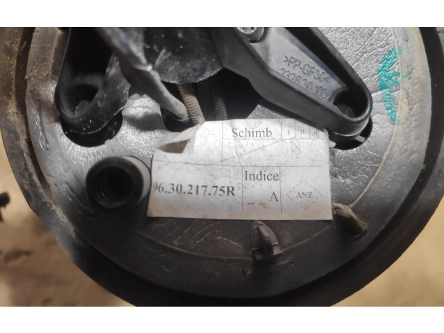 Зеркало электрическое        Dacia Duster  2010 - 2017 года   