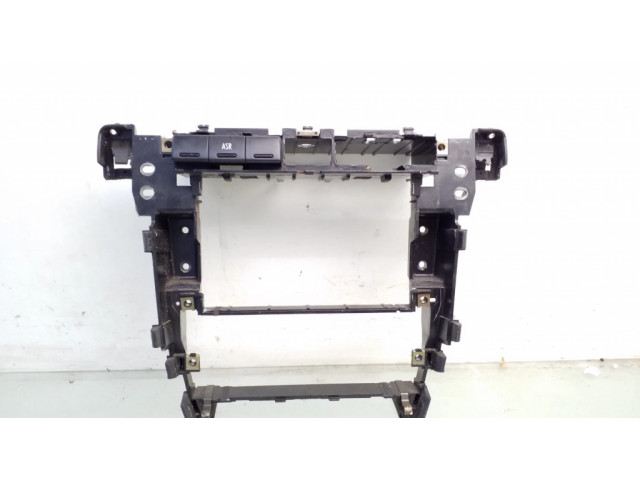 Другая деталь салона