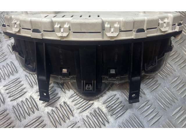 Панель приборов MM0038001 Mitsubishi Colt