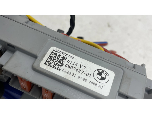 Блок предохранителей 6807487 BMW 3 G20 G21