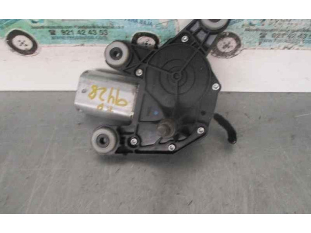 Моторчик заднего дворника 65025712, 51757867 Fiat Grande Punto