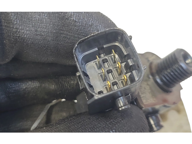 Форсунка VEA132370010AAB, 12Q08090    Volvo V60  d4204t5 