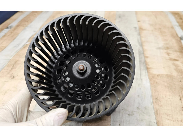 Pojistková skříňka Вентилятор печки T1000588K, 180209 Peugeot 308 SW 2009