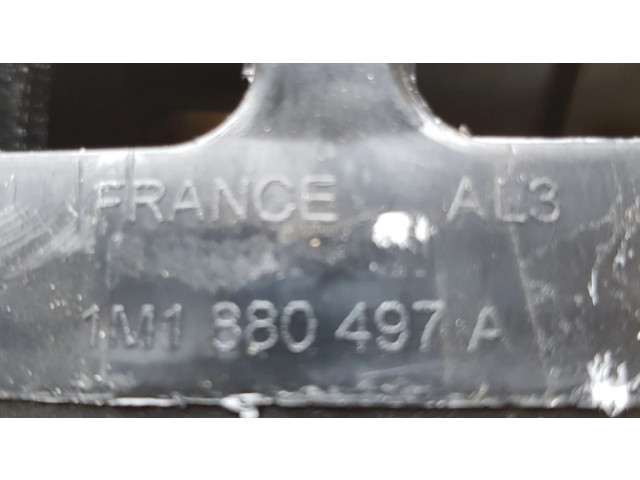 Подушка безопасности обложка