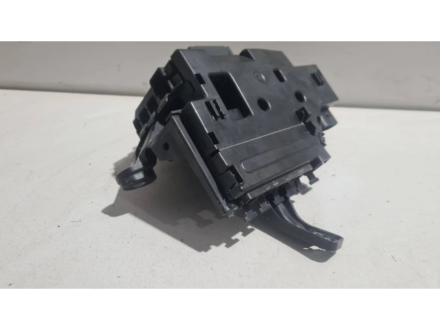 Pojistková skříňka Mercedes-Benz C W205 2016