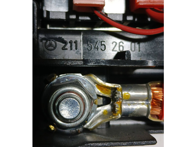 Блок предохранителей  2115452601   Mercedes-Benz ML W164    