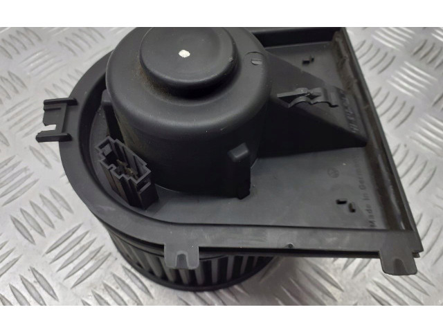 Вентилятор печки 1J1819021A Audi A3 S3 8L