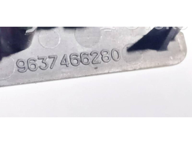 Pojistková skříňka 9637466280, 9637466280 Peugeot 3008 2009