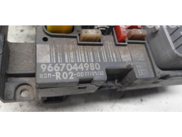 Блок предохранителей  13396560, 9667044980   Citroen C5    