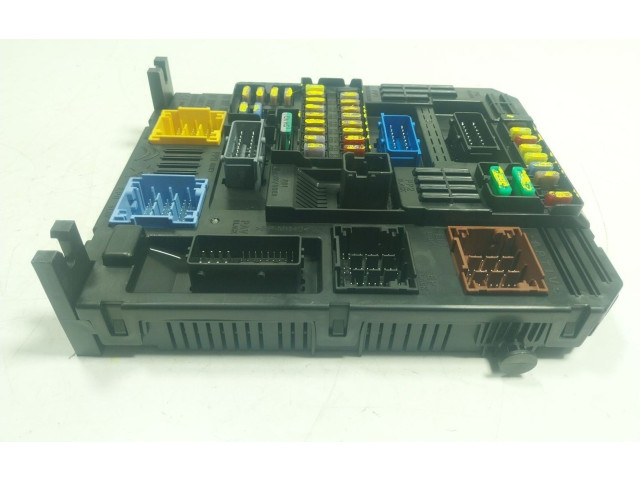 Pojistková skříňka Řídící jednotka BSM 98451412 Toyota ProAce City 2024