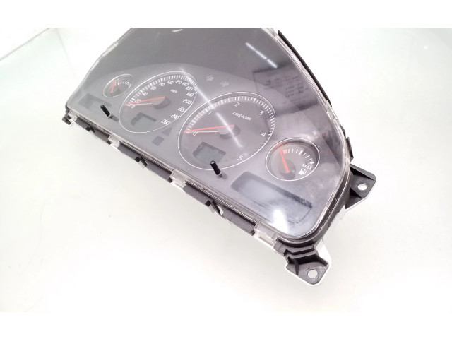 Панель приборов 8673802, 8673262   Volvo V70       