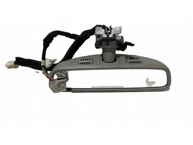 Зеркало заднего вида (в салоне)