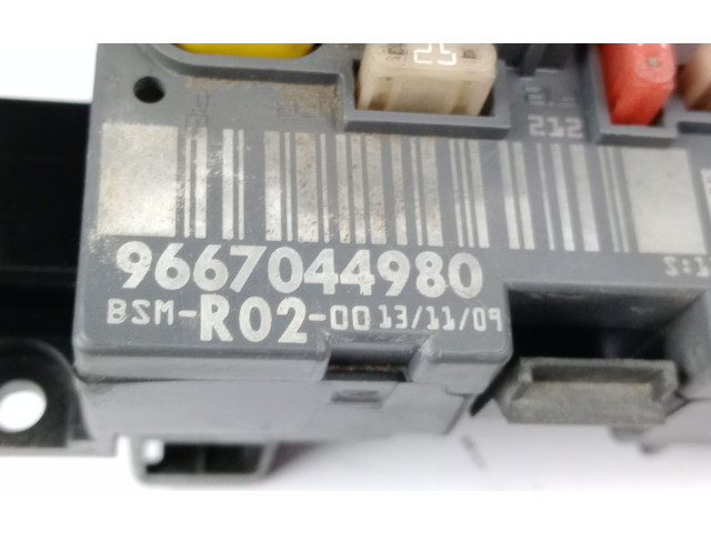 Pojistková skříňka Řídící jednotka BSM 9667044980 Peugeot 3008 I 2010