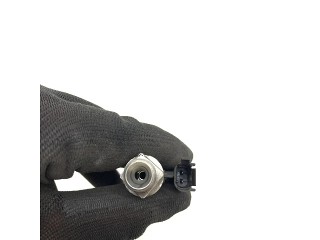 Vstřikovač 7599876, 0261500136 BMW 7 F01 F02 F03 F04 pro benzínový motor 4.4 N63 B44 B