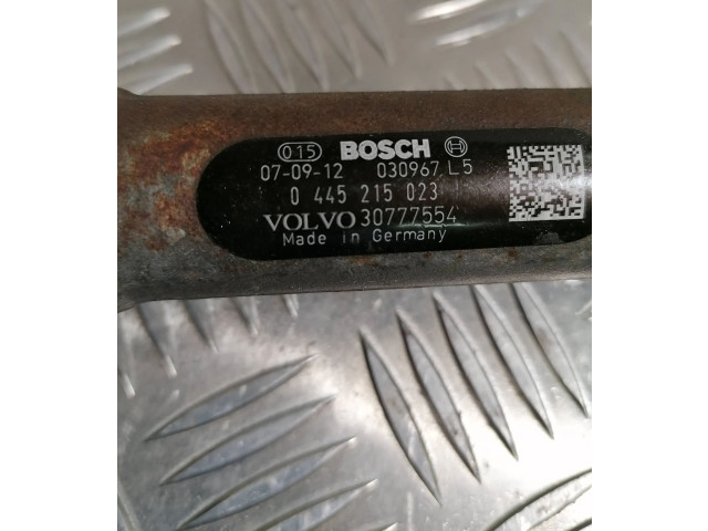 Топливная рампа 30777554, 030967 Volvo V70