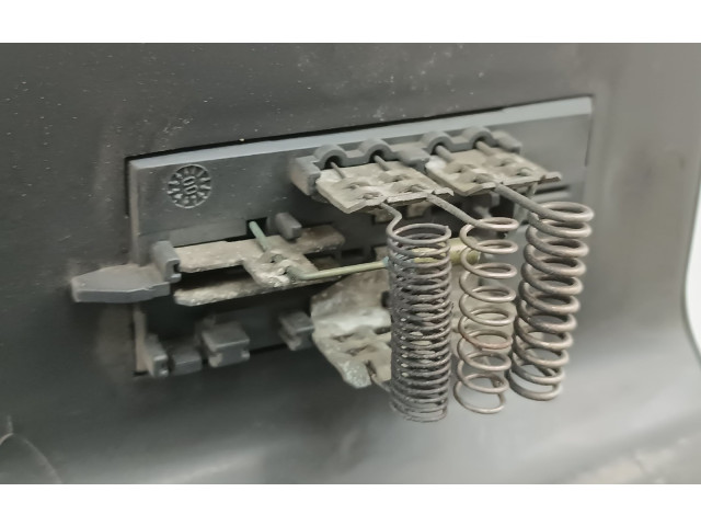 Вентилятор печки    52466890   Renault Twingo I