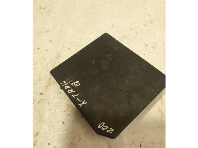 Блок предохранителей T30M10   Nissan X-Trail T31    