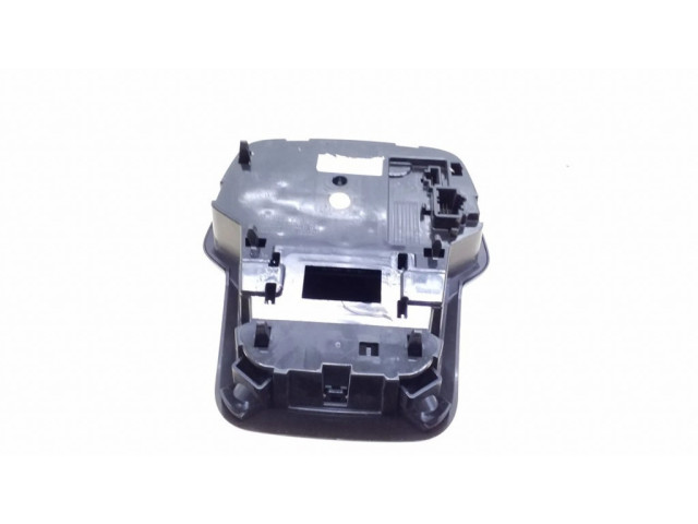 Фонарь освещения передних мест