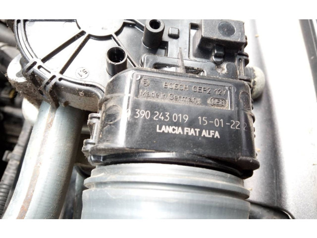 Моторчик дворников 390243019 Alfa Romeo Giulietta