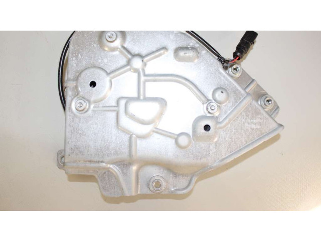 Zámek zadních dveří 2K5827201G Volkswagen Caddy 2013