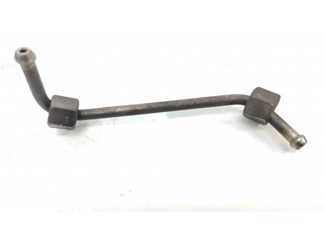 Трубка (трубки) для подачи топлива в жиклеры