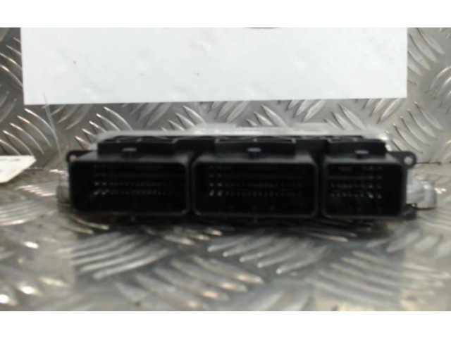 Блок управления двигателя 237109009R Renault Twingo III