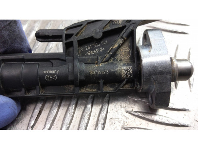 Vstřikovač 0261500541 BMW X3 G01 pro benzínový motor 2.0