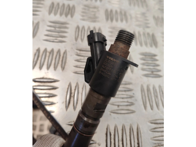 Форсунка 31303238    Volvo S80  D5204T2 