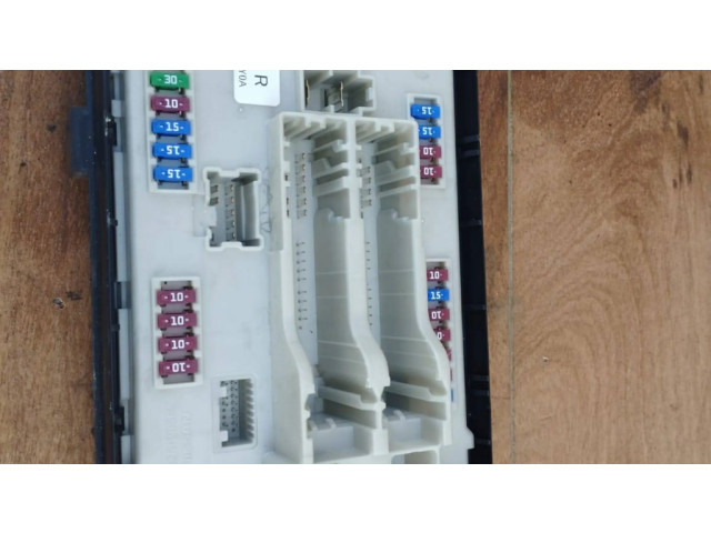 Блок предохранителей 284B71BY0A, 1F30 Infiniti EX