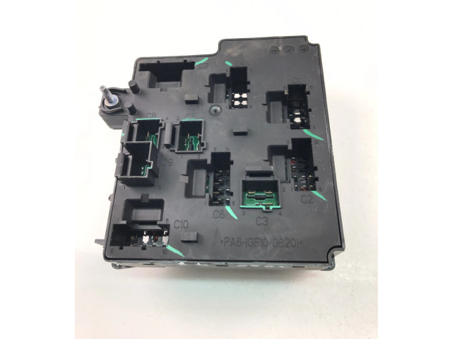 Блок предохранителей  31473771   Volvo XC90    