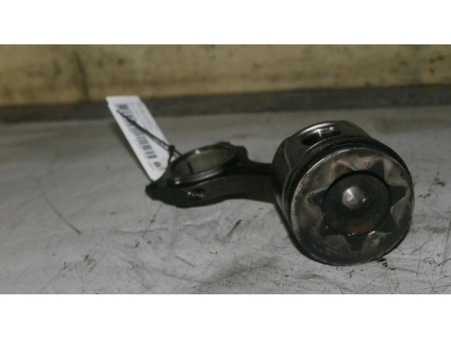 Píst Ford Focus pro benzínový motor 1.6