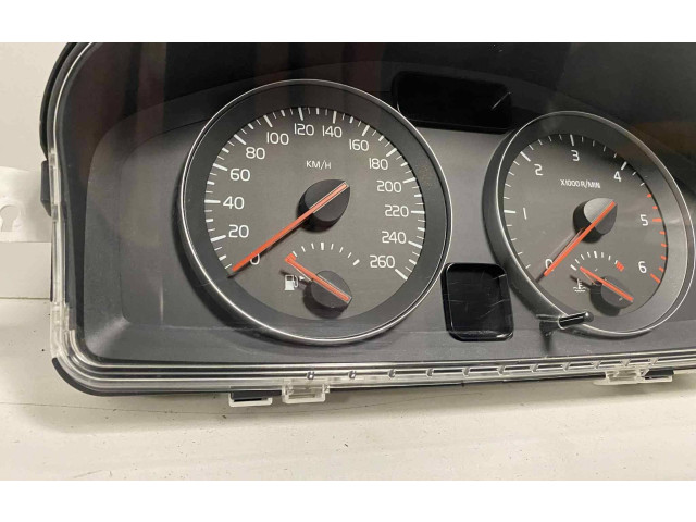 Панель приборов 30765310, 36000197   Volvo C30       