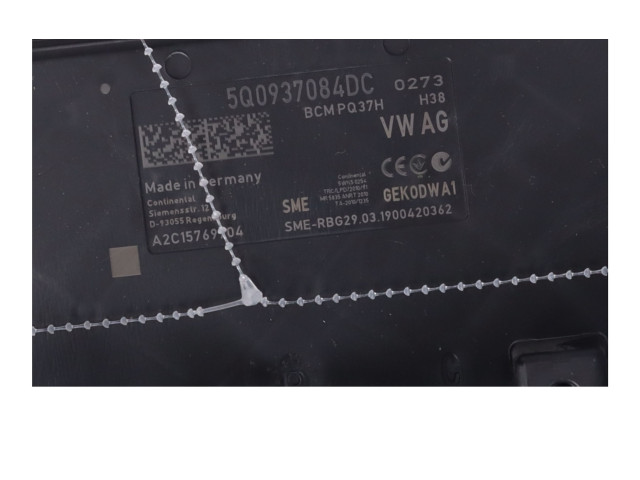 Модуль управления BSM 5Q0937084DC   Audi A1    