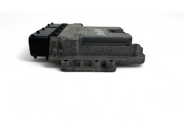 Блок управления двигателем Блок управления 391022A765, 0281015238   KIA Ceed