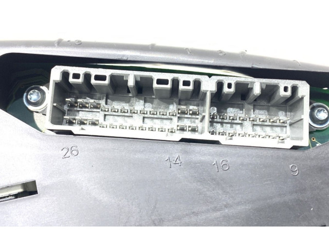 Панель приборов    Chrysler 300 - 300C       