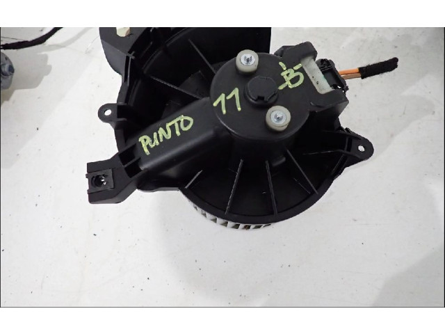 Вентилятор печки    77364956   Fiat Grande Punto