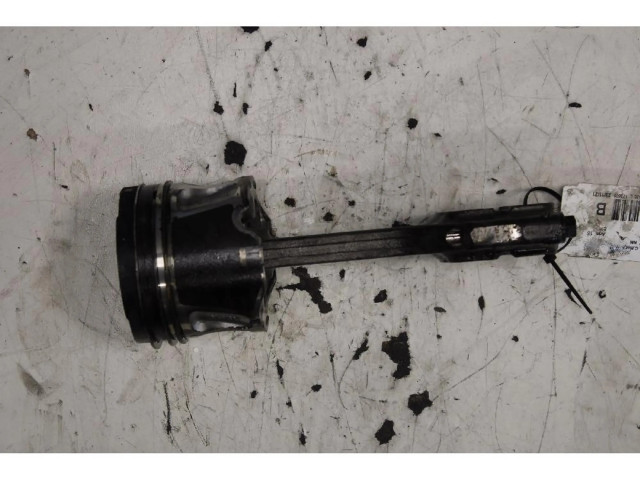 Поршень с шатуном Jeep Renegade