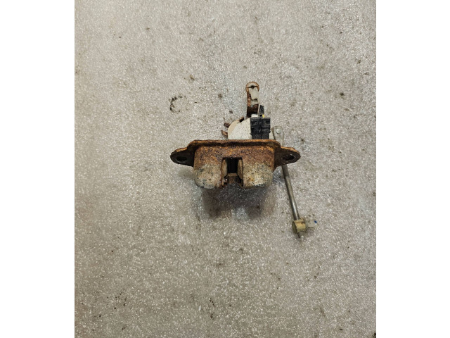 Zámek zadních dveří Subaru Forester SF 1998