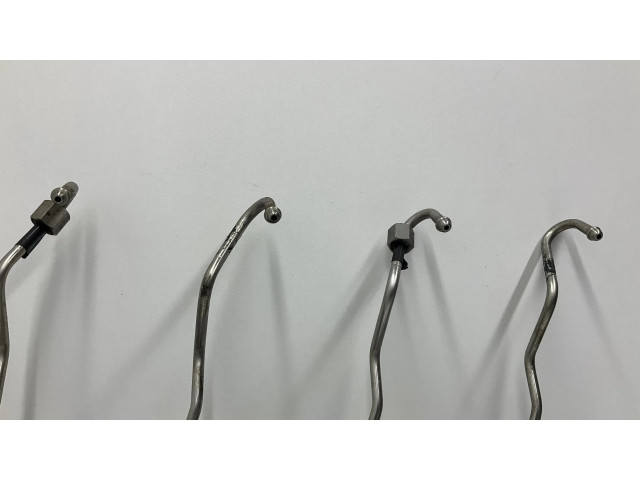 Vstřikovací lišta 7547599 BMW 5 F10 F11 pro benzínový motor 4.4 N63B44