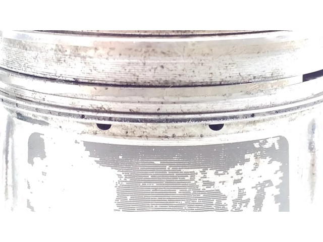 Píst BMW 5 G30 G31 pro naftový motor 2.0 B47d20a