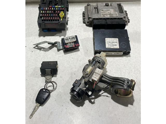 Блок управления двигателя KIA Rio