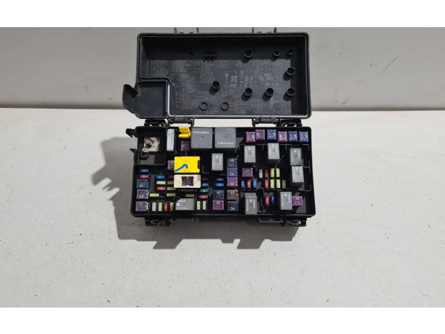 Блок предохранителей 68089320AD   Jeep Grand Cherokee    